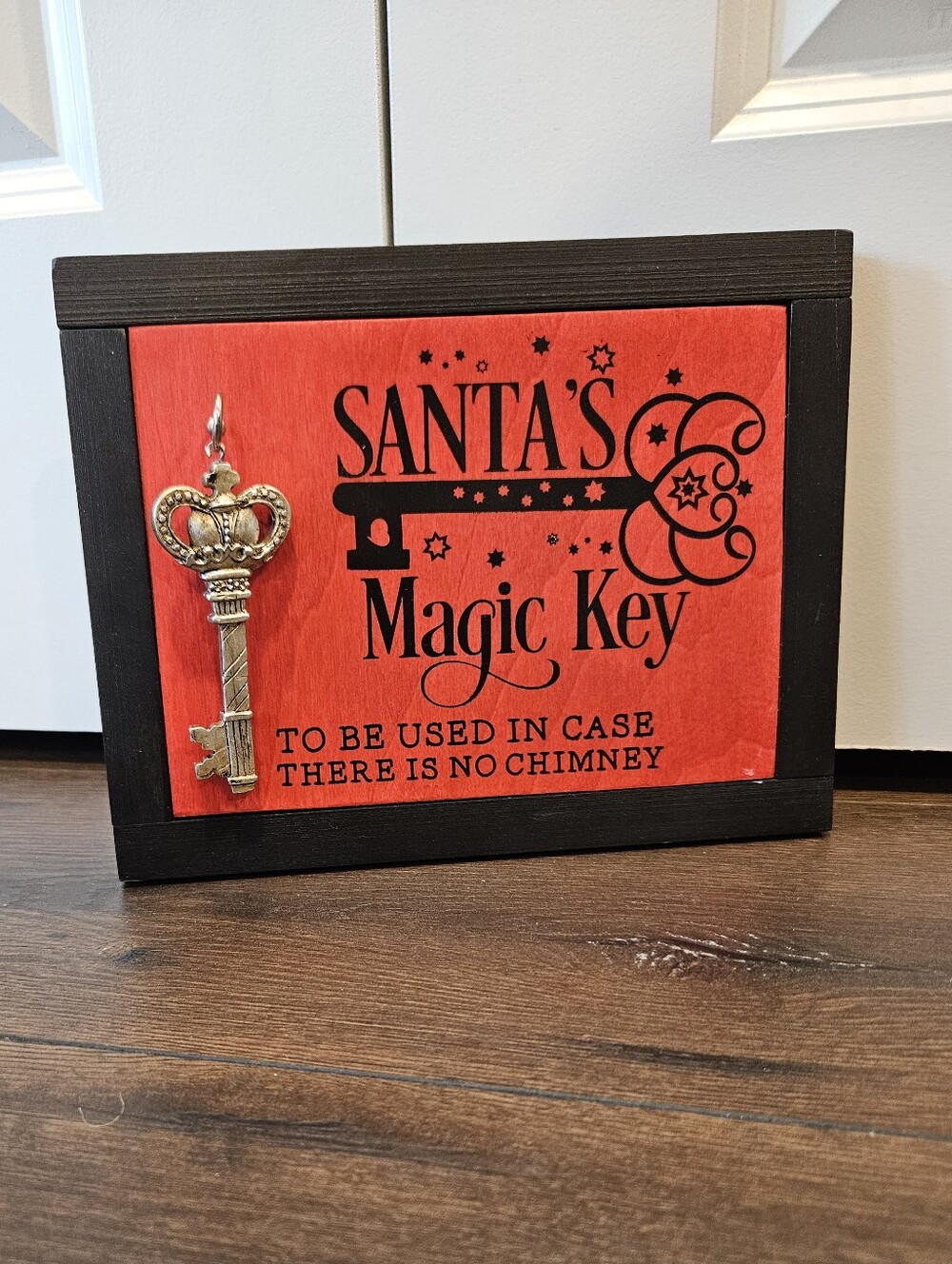 Santa’s Magic Key Christmas Sign w/ Oversized Metal Key Rustic Holiday Decor